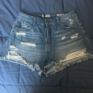 New York rewash brand denim shorts.